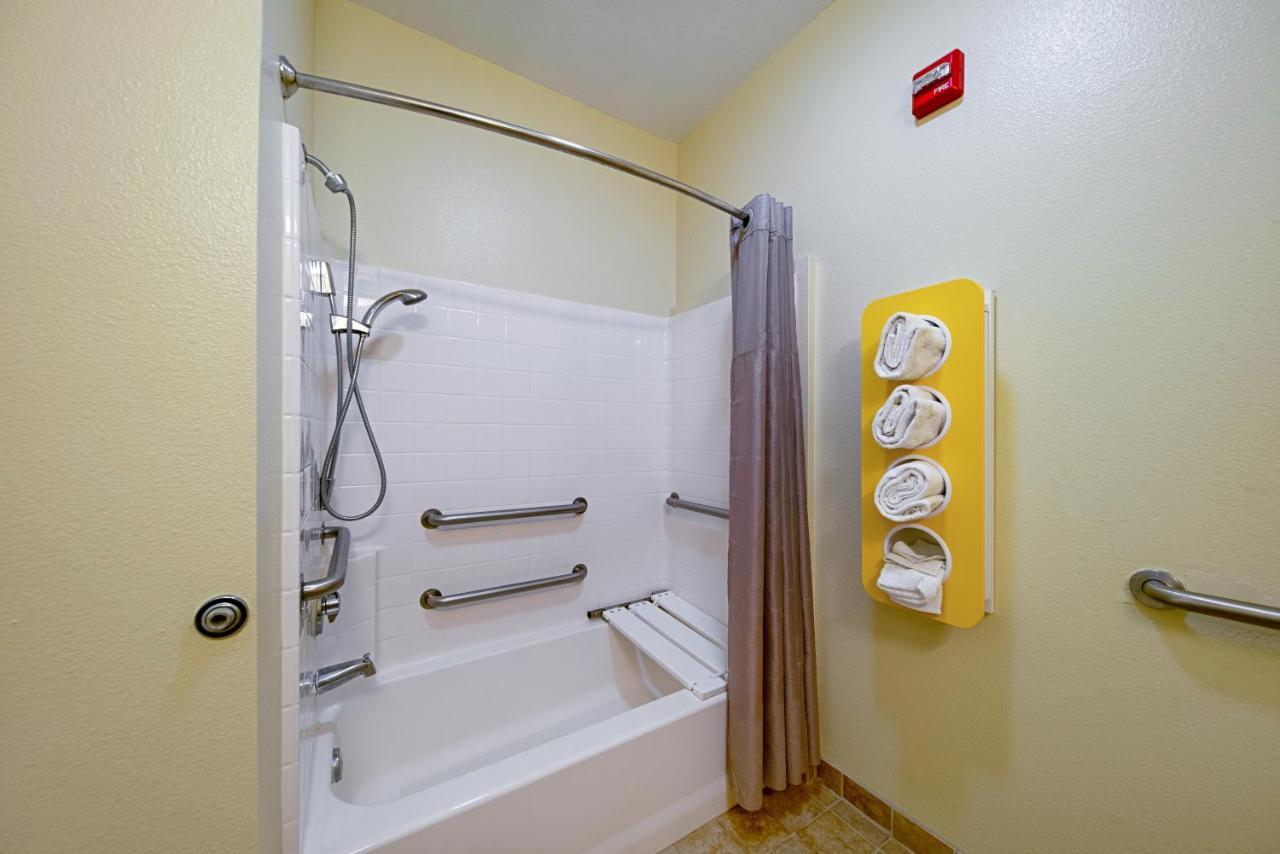 Motel 6-Rhome, Tx Экстерьер фото